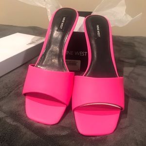 Nine West Hot pink heels !
